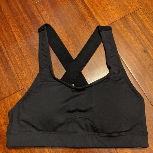 Black Adjustable Sports Bra - Picture 2 of 5